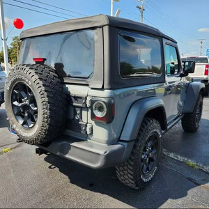 Jeep Wrangler Unlimited Sahara 2022, 4x4, Vehículo en Excelentes Condiciones - Product Image 1