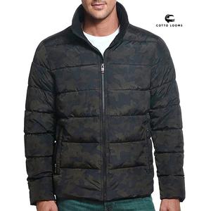 Chaqueta acolchada Premium cálida con capucha a la moda para hombre personalizada ligera OEM ODM recortada a la moda 2025 nueva ropa de abrigo de alta demanda - Product Image 3
