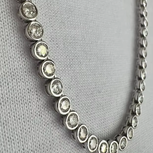 Collier en argent sterling 925 avec moissanite de couleur blanche et diamants ronds - Product Image 3