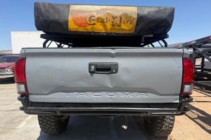 Voiture d'occasion fiable Toyota Tacoma TRD Off-Road Double Cab 4x4 2020 - Product Image 2