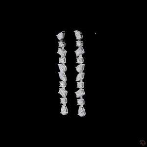 Elegantes Pendientes de Aro con Diseño Floral de 4.25 Ct para Mujer en Oro Blanco de 14K con Diamantes Cultivados en Laboratorio - Product Image 3