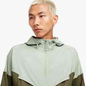 Chaqueta Cortavientos Esencial para el Día a Día, Versátil, que Ofrece Comodidad, Protección y Fácil Estilo, para Hombre - Product Image 3