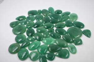 Cabochon de fraise verte naturelle Pierre précieuse de forme mixte Pierre précieuse naturelle de fraise verte en vrac pour la fabrication de bijoux Lot Stuff - Product Image 3