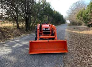 Tractor Subcompacto Kubota BX23S de 23 HP 4x4 en Oferta con Cargador y Retroexcavadora |   Mini Tractor 4X4 Más Vendido para Exportación - Product Image 3