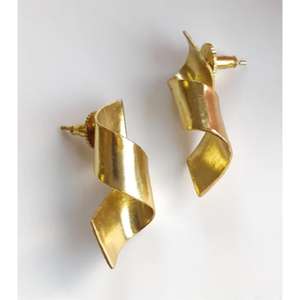 Lote de pendientes de latón auténtico chapados en oro de 18 quilates, joyería personalizada al por mayor, pendientes de moda hechos a mano, pendientes de latón a la moda, joyería - Product Image 2