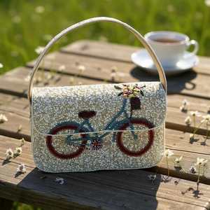 กระเป๋าทรงบาแก็ตต์ทำมือสไตล์อินเดีย ประดับลูกปัดแก้วหลากสี รูปทรงตามสั่ง งานฝีมือ MS Handicraft - Product Image 6