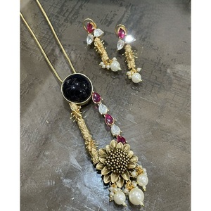 Clásico de alta calidad chapado en oro piedra Look diseño Kundan collar pendientes conjunto mujeres tradicional boda compromiso regalo - Product Image 1