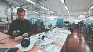 Chaîne gourmette en argent 925 de haute qualité, fabriquée en Italie, avec un fini diamant, disponible en différentes longueurs et traitements galvaniques - Product Image 4