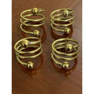 Elegantes servilleteros de latón hechos a mano con acabado pulido para una estética de comedor lujosa y atemporal - Product Image 1