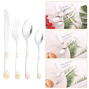 Juego de Cubiertos de Primera Calidad con Acabado Plateado y Dorado, Perfecto para la Mesa de Comedor Moderna, Decoración de Interiores y Celebraciones - Product Image 6