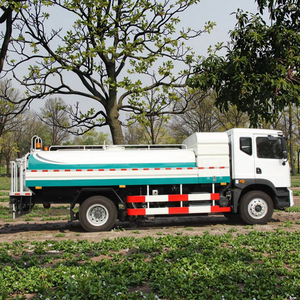 Camion arroseur électrique pur personnalisable à bas prix 9.3 camion-citerne à eau CBM 4*2 chariot d'arrosage - Product Image 2