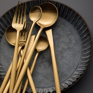 Ensemble de couverts en acier inoxydable durable finition miroir parfait pour les repas formels restaurant et occasions festives à la maison - Product Image 6