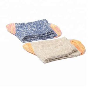 Logo personnalisé de haute qualité Crew Water Wash Chaussettes de sport respirantes et confortables Meilleure conception Chaussettes de lavage à l'eau à séchage rapide - Product Image 3