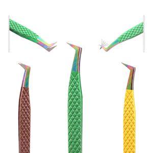 Atención meticulosa a las pestañas, Estas pinzas para pestañas están diseñadas para hacer que la aplicación de pestañas tenga un aspecto único - Product Image 5