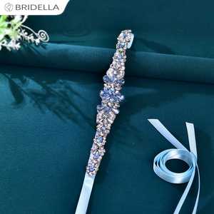 Cinturón Ajustable Bridella BS93QL Azul Claro con Pedrería y Perlas para Bodas, Bailes de Graduación y Eventos Formales - Product Image 5