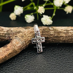 14K ทองคำแท้ประณีตเพชรธรรมชาติจี้ไม้กางเขนเครื่องประดับที่ดี - Product Image 5