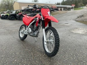 Compre Ahora la Nueva Honda CRF 125F 2026 (Rueda Grande), Motocicleta Todoterreno Nueva Lista para Enviar - Product Image 1