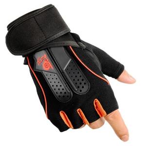 Venta al por mayor de cómodos guantes de gimnasio de medio Dedo de diseño personalizado accesorio de fitness para hombres para ciclismo levantamiento de pesas hechos de cuero - Product Image 6