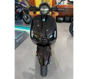 Nouvelle Marque 2026 Scooter de Collection Édition Limitée <span class=keywords><strong>946</strong></span> Horse ASR Traction Selle en Cuir Véritable Certifiée EPA&ECE - Product Image 3