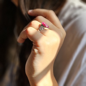 แหวนเงินยูนิเซ็กส์พร้อมทับทิมอาเกตทรงรีสำหรับงานแต่งงานหรืองานหมั้นของขวัญคริสต์มาสสไตล์ทางศาสนา - Product Image 1