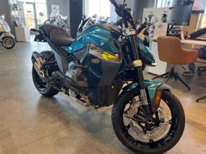 Motocicleta/Scooter R1300R 2026 Económica en Subasta, 1,300cc, 145hp, 7,750rpm, +120mph, Lista para Envío Inmediato - Product Image 2