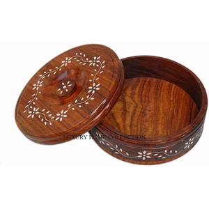 Casserole de luxe haut de gamme pour chapati avec un design antique en bois non toxique et une texture extérieure design pour l'élégance - Product Image 1