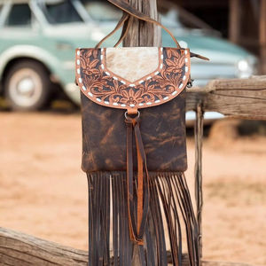 Dernier sac à main de luxe Cowgirl Howdy pour femmes avec franges usinées au design floral Sac à bandoulière vintage en poils de vachette prêt à l'emploi - Product Image 1