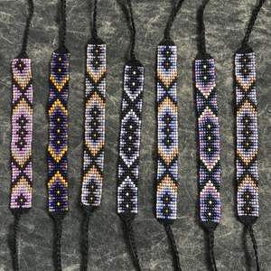 Última moda de marca personalizada bordada a mano cuentas hechas a mano pulseras de muñeca para mujer al menos precio - Product Image 1