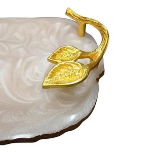 Bandeja de Servicio de Resina de Alta Calidad a Precio Económico con Acabado Pulido, Modelo Hecho a Mano, Diseño Personalizable para Servir Té, Café y Aperitivos - Product Image 5