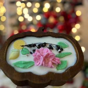 Vela de cuenco de masa de madera de acacia natural con forma de calabaza para mesa de decoración navideña de la fábrica de Vietnam - Product Image 4