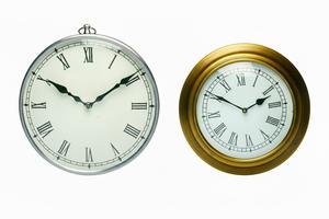 <b>Vintage</b> <b>Wall</b> Clock Large Metal Decorative Round Silent Quartz <b>Wall</b> Watch McLaughlin & Scott Cambridge Home Decor Roman Numeral - Product Image 5