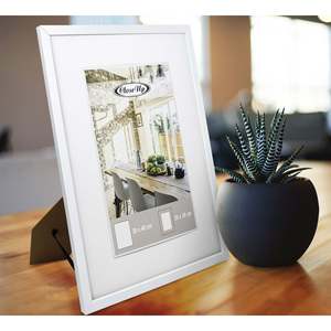 Marco de Fotos Blanco de 30 x 40 cm con Paspartú y Soporte para Exhibición de Pósteres - Product Image 1