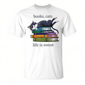 T-shirt promozionale da donna per amanti dei libri e dei gatti - Product Image 2