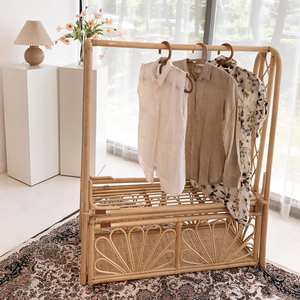Estante colgante de ratán al mejor precio para ropa de bebé, soporte de riel duradero para ropa de niños, accesorios de decoración para habitación de niños - Product Image 5