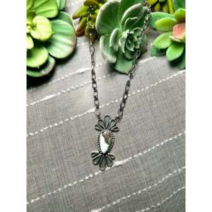 Collier en turquoise et argent sterling Randy Billy Dry Creek en forme de fleur avec perles pour mariage et cadeau - Product Image 1