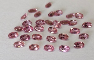 Turmalina Rosa natural facetada ovalada 3x5mm a 4x6mm calidad superior AAA calidad-turmalina Rosa suelta facetada - Product Image 4