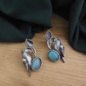 Direct Indian Supplier's Best Selling High Quality NYRA Parrot Silver <b>Stud</b> Earrings Geometric Pattern Design High Grade Fashion - Product Image 6