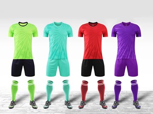 เสื้อเจอร์ซีย์ฟุตบอล2024ใหม่ชุดเสื้อวอร์มสำหรับเด็กชุดเสื้อฟุตบอลของเด็กผู้ชายชุดกีฬาแบบไม่มีลาย - Product Image 2