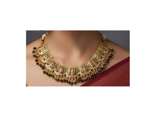 Impresionante Juego de Collar y Aretes de Compromiso y Boda Clásico con Acabado Dorado Mate de Primera Calidad con Moissanita para Mujer - Product Image 2