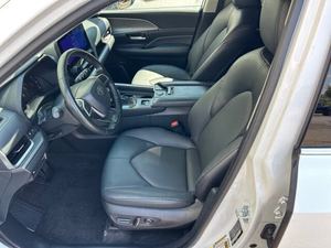 2024 Toyota Grand Highlander Hybrid XLE FWD USADO - Product Image 6