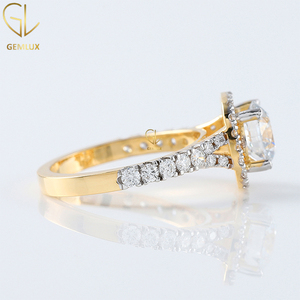 Anillo de compromiso de halo de diamante de moissanita con corte de cojín de Venta caliente, solitario de vástago dividido con anillo de acento para mujer - Product Image 3