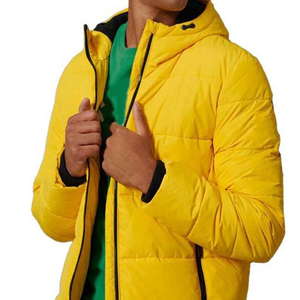 Veste matelassée surdimensionnée en duvet, manteau de créateur à capuche personnalisé avec rembourrage gonflé, tissu épais d'hiver, logo brillant personnalisé, vestes matelassées - Product Image 4