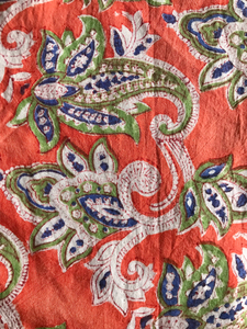 CHHAAPE Tela de Algodón Estampada a Mano para Mujer, Diseño Floral Paisley Tradicional, Base Naranja, Textil Indio - Product Image 2