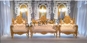 Maharaja Royal Indian Peacock Wedding Sofa Bride's Love Seater en oro hecho de madera - Product Image 4