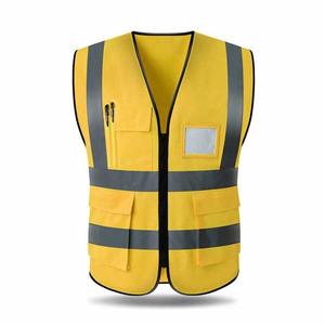 Chaqueta de seguridad ligera con bandas reflectantes resistente al agua y transpirable perfecta para trabajos de carretera y construcción - Product Image 4