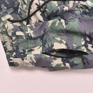 Nouveau pantalon Cargo de neige imperméable Camo vert d'hiver en plein air avec évents élastiques bas et poches à fermeture éclair sécurisées - Product Image 4