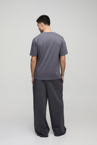 T-shirt Streetwear en coton vierge de qualité supérieure T-shirt noir lourd avec logo personnalisé surdimensionné pour hommes Coupe ample 100% coton de luxe - Product Image 2