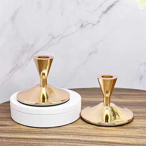 Elegante candelabro de piedra de metal Agarre de mano Mejor mayorista para Tea Light Display Decoración para el hogar para bodas Templos Festivales - Product Image 2