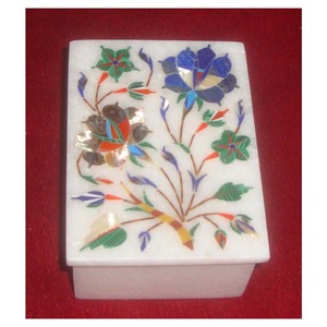 Dernière nouvelle production belle incrustation de marbre blanc avec boîte à bijoux exclusive de conception d'art floral faite à la main pour les cadeaux de mariage - Product Image 1