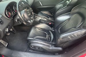 Audi TT 3.2 Quattro Roadster 2008 d'occasion, boîte manuelle 6 vitesses, moteur V6 3.2 litres, transmission intégrale, principalement d'origine sudiste - Product Image 5